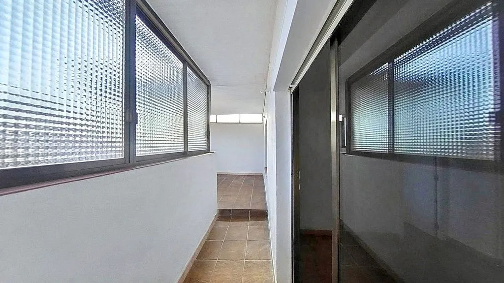 hallway_entrance