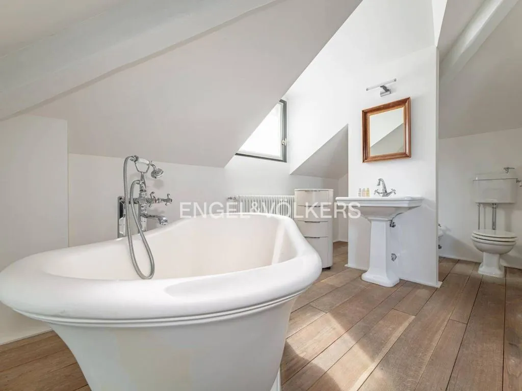 Vannitoad - Luxury Villa with Lake View in Torno, Como