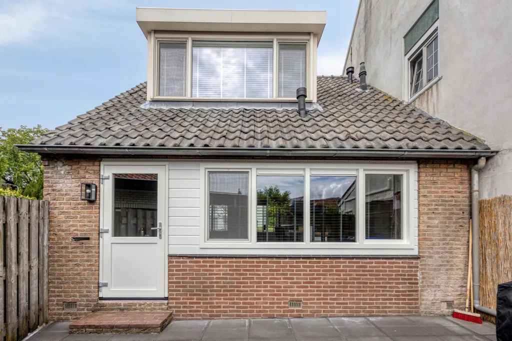 Extérieur - Corner House with Garden in Dirksland