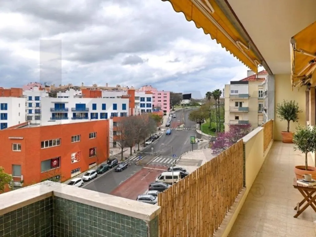 Rõdu - Luxury Flat with Generous Space in Lisbon