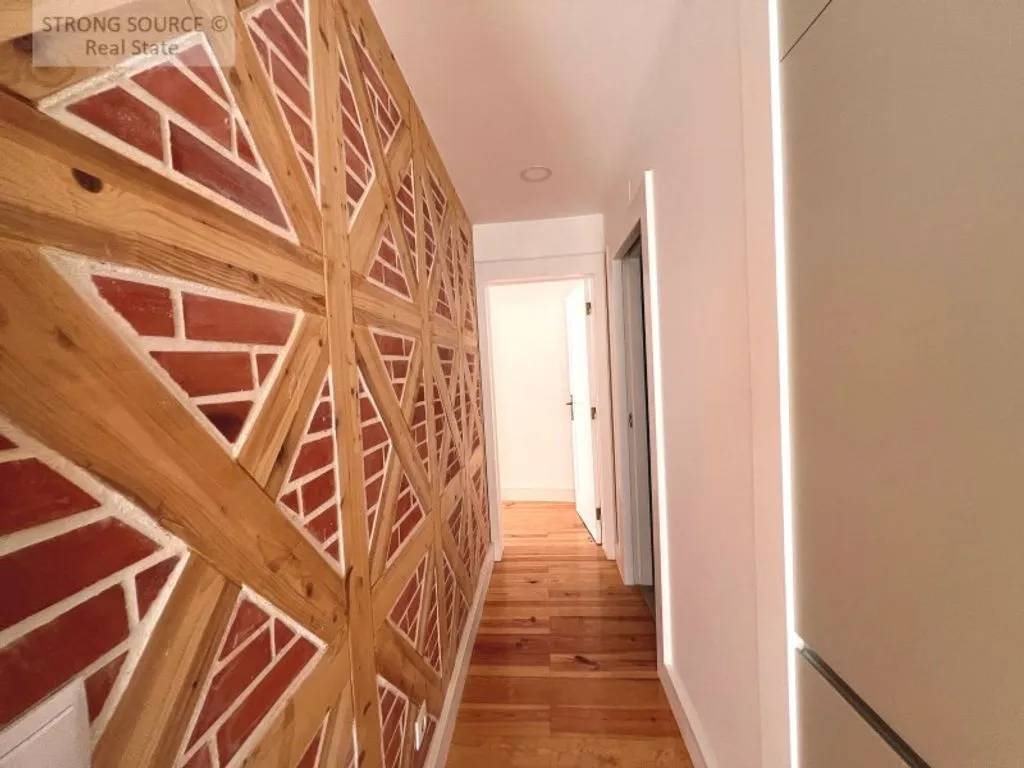 Esik - Luxury Apartments with River View in Graca, Lisbon