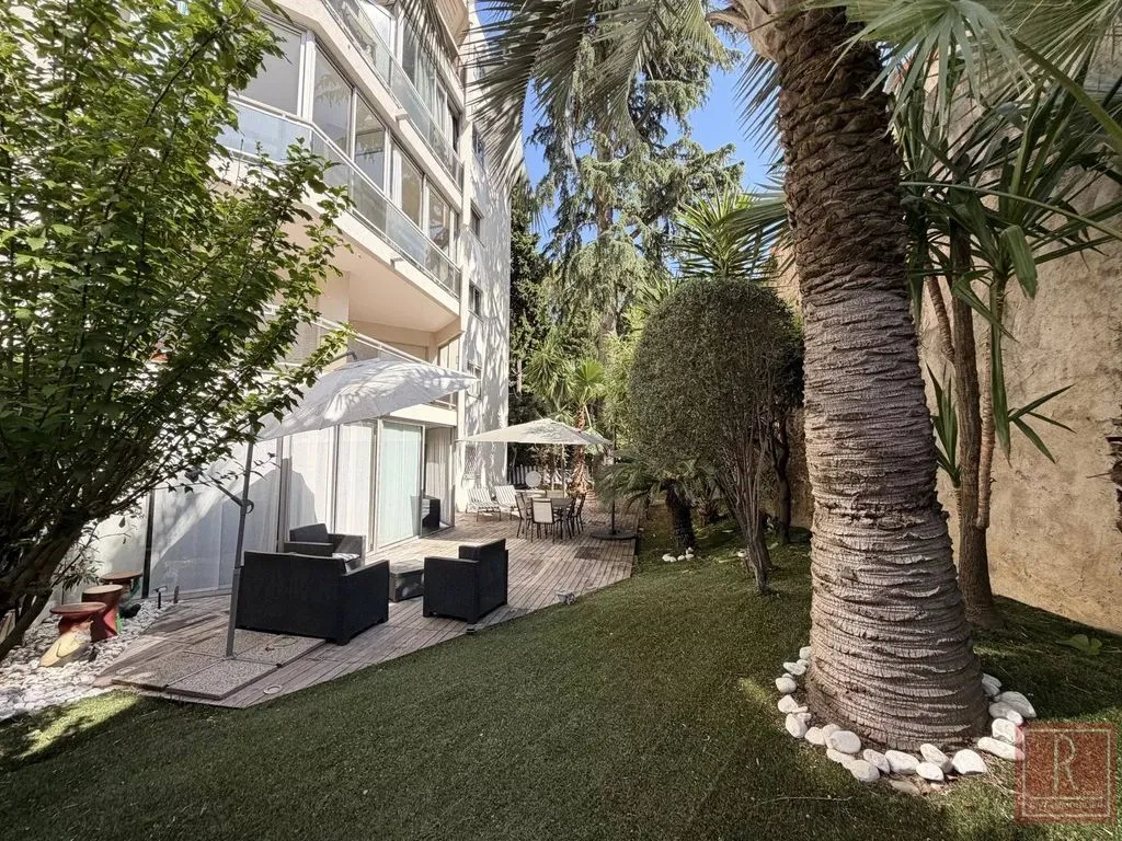 Aed - Luxury Apartment with Sea View in Cannes
