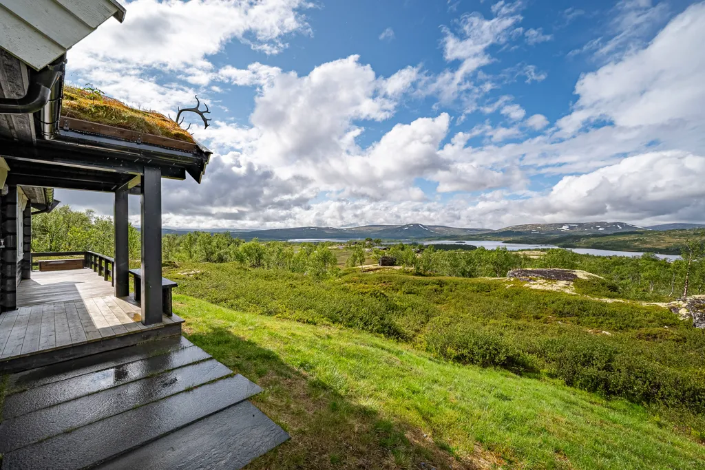 Terrasse - Traditional Timber Cabin with Mountain Views in Ålen