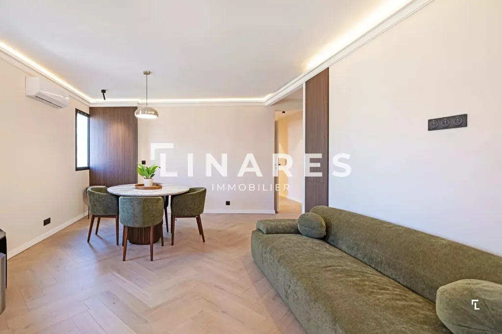 Séjour - Appartement T2 avec Balcon et Garage à Saint-Victor