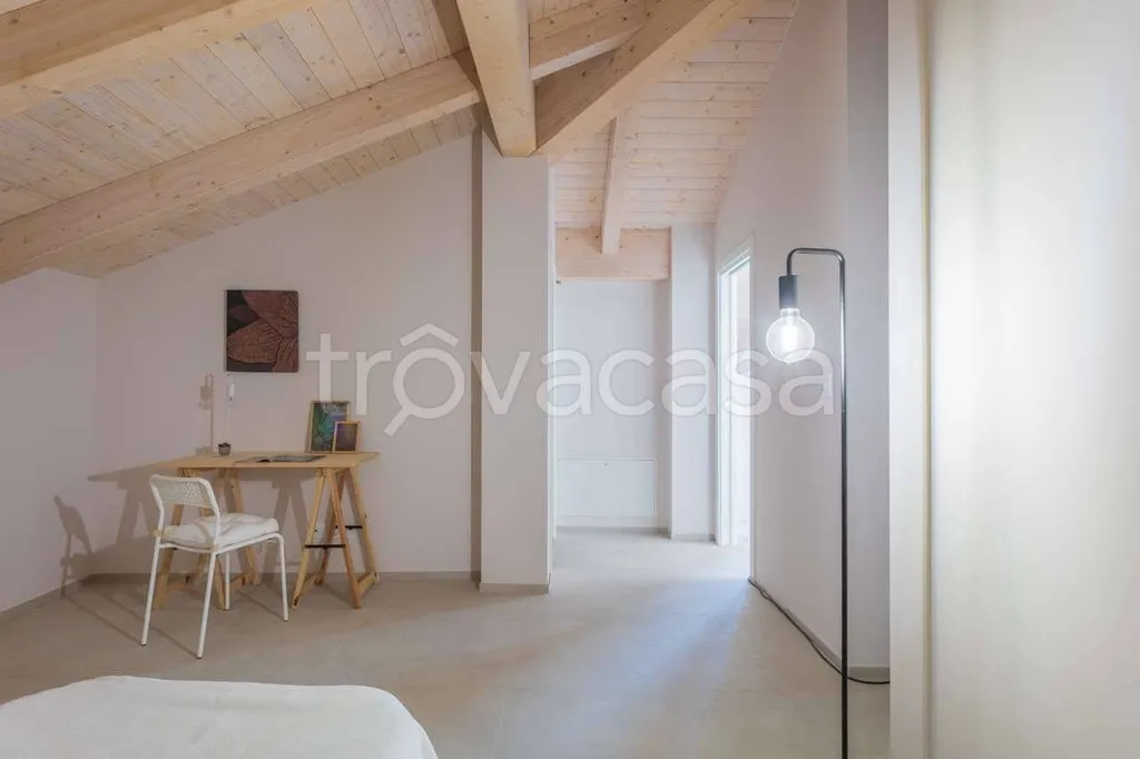 Chambres - Mansard Apartment with Lift in Busca