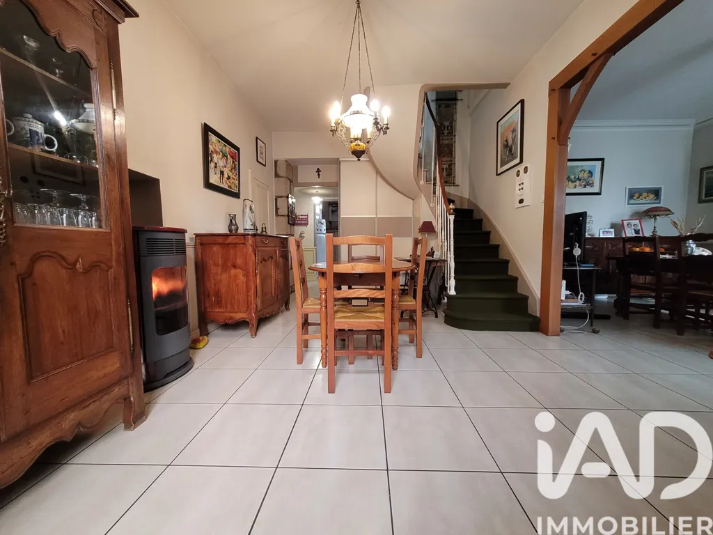 Dining Room - 7-Piece House with Large Garage in Blain