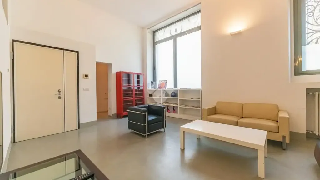 Séjour - Charm Loft with Streetfront Windows in Milan