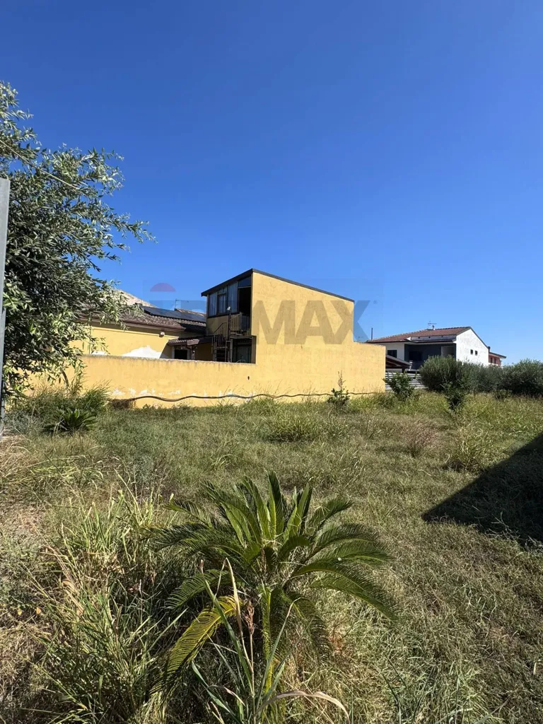 Jardin - Buildable Land in Francolise