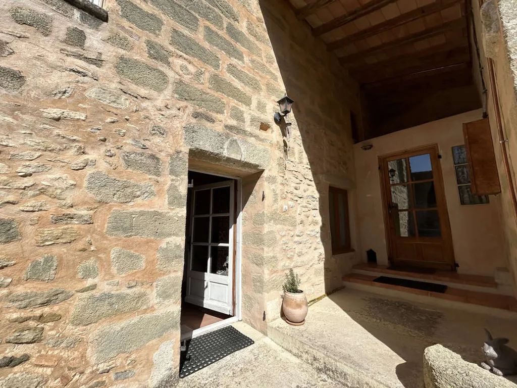 Aed - Charming Ensemble with Village Views near Uzès