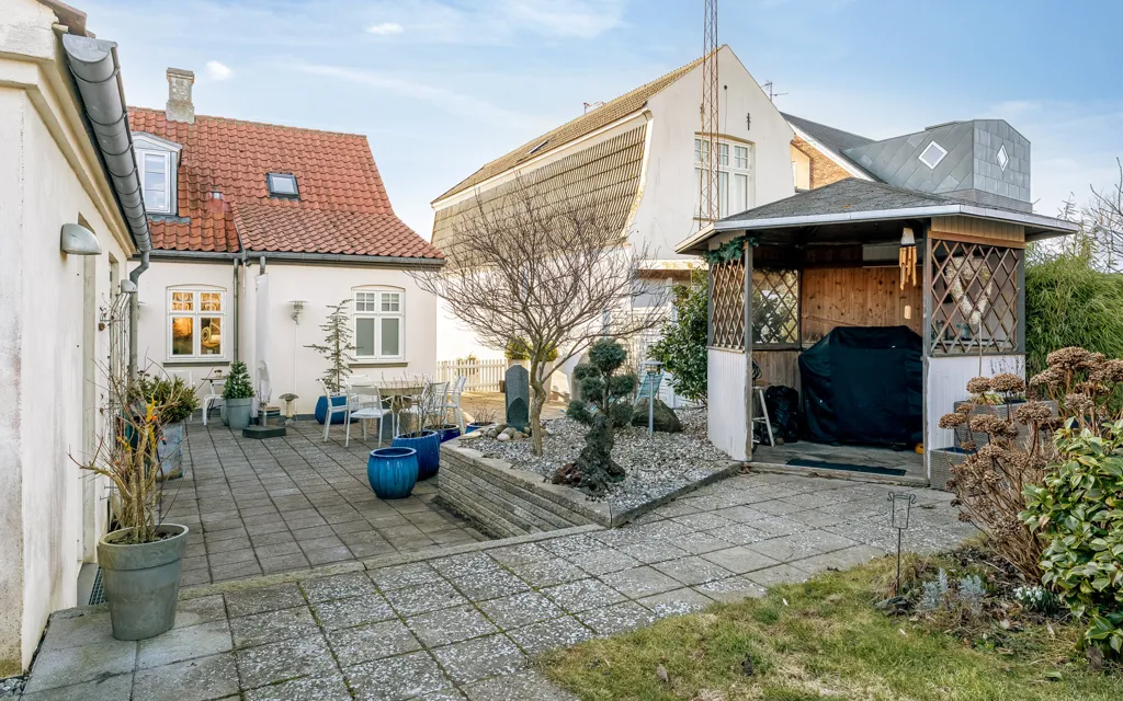 Jardin - Renovated Villa with Harbour View in Nysted