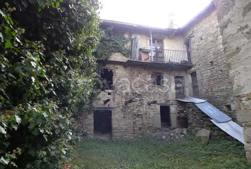 Aed - Traditional Langhe Rustico with Panoramic Terrace in Cortemilia