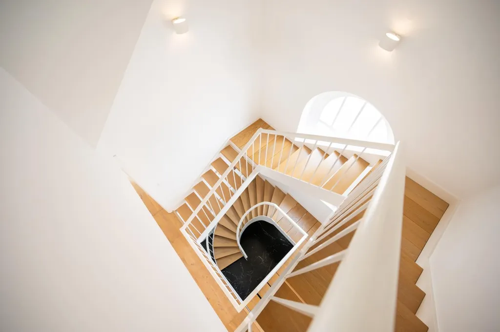 Pièces - 7 Bedroom House with Pool in Restelo, Lisbon