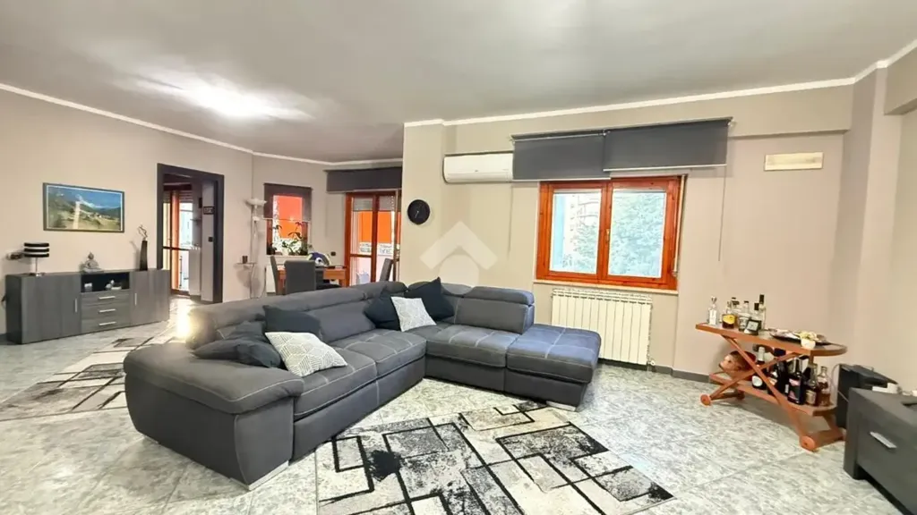 Elutuba - Spacious Apartment with Terrace in Rende