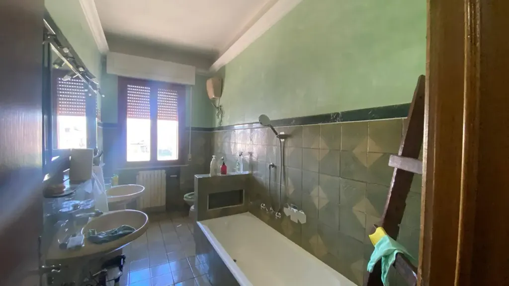 Salles de bain - Apartment with Balcony in Perignano