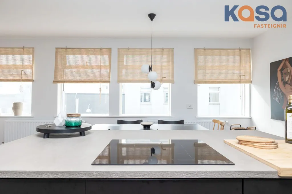 Cuisine - Apartment with Open Plan Living in Akureyri