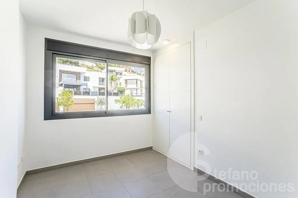 Pièces - Luxury Villa with Sea Views in Málaga Este