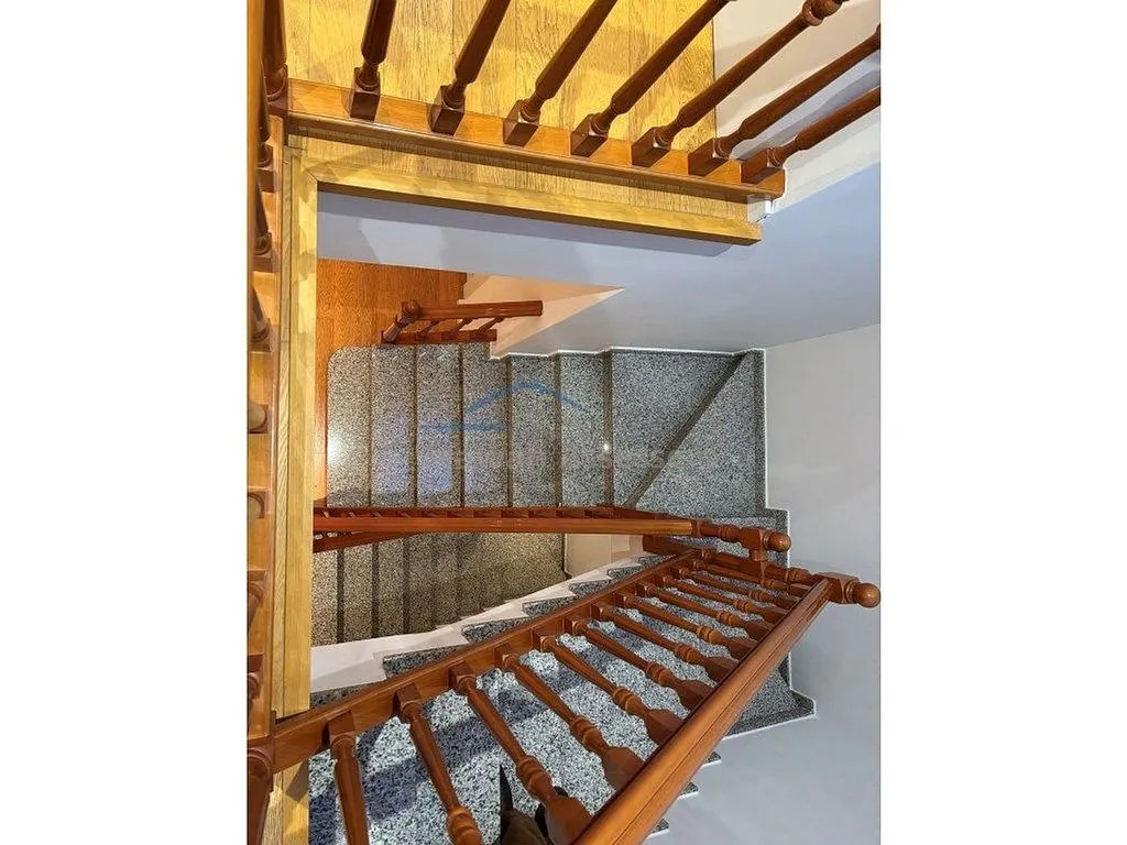 Pièces - Luxury House with Lift in Sabadell Centre