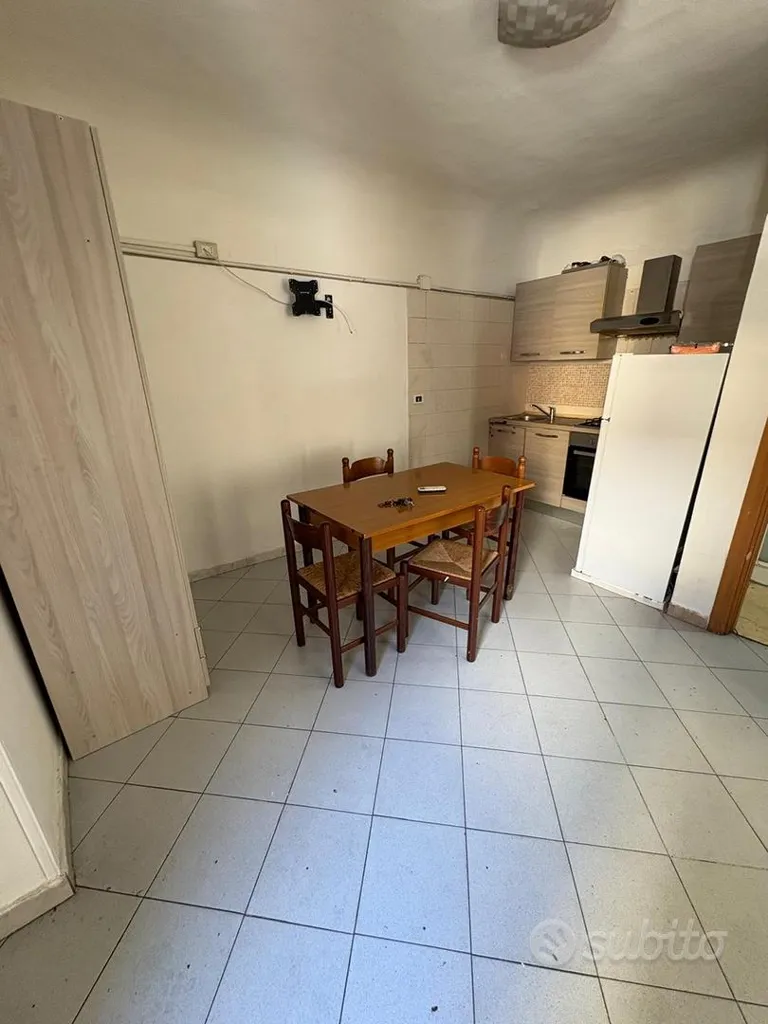 Salle à manger - Rented Apartment with Balcony in Catania