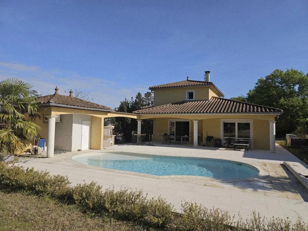 Piscina - House with Pool in Montmerle-sur-Saône