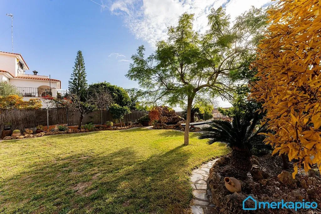 Jardin - Luxury House with Sea View in Gavà