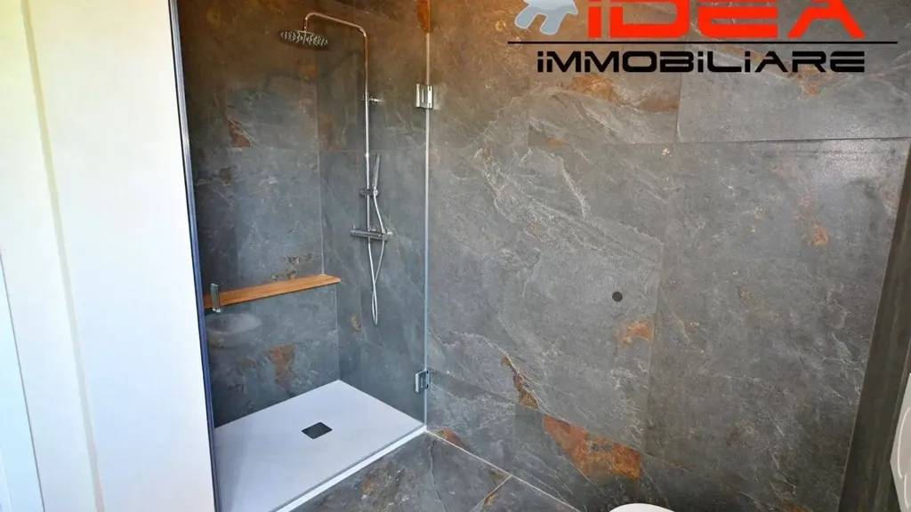 Salles de bain - Fully Rented Apartment with Ascender in Modena
