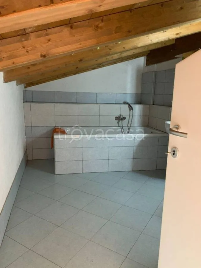 Pièces - Rustic-Style Flat with Sunny Terrace in Vernante