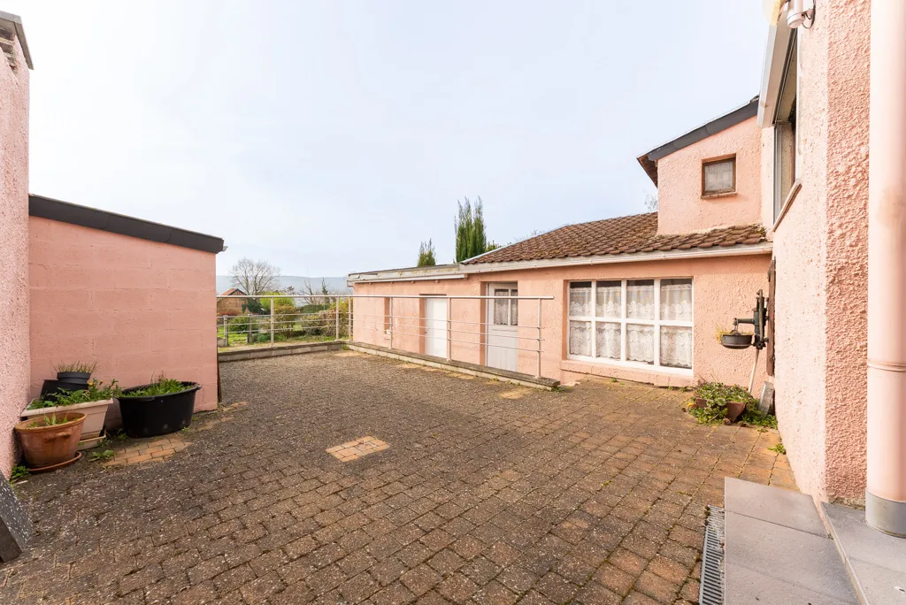 Jardin - Maison avec Garage sur les Hauteurs d'Amay