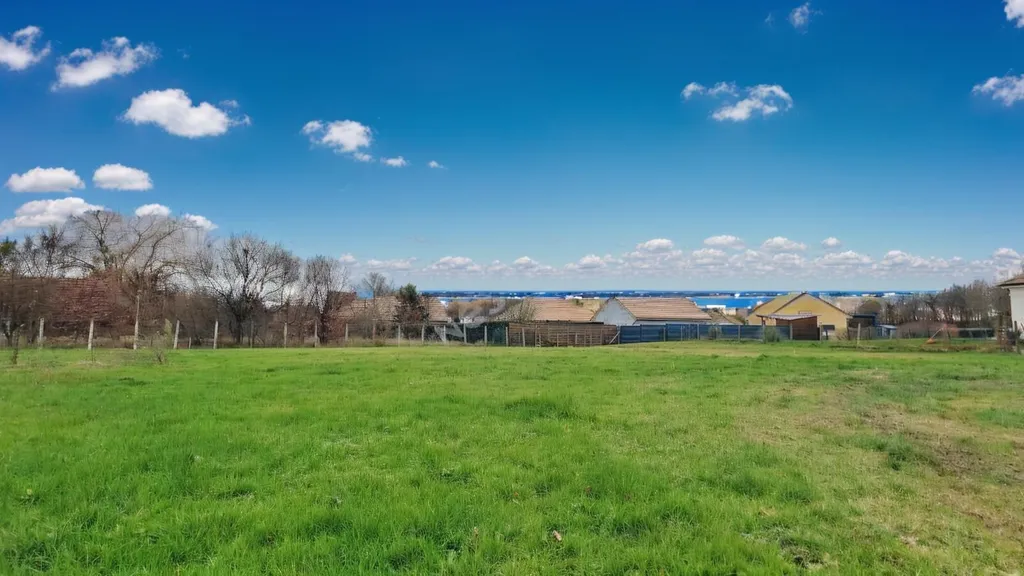 Aed - Constructible Plot in Saint Martin En Bresse