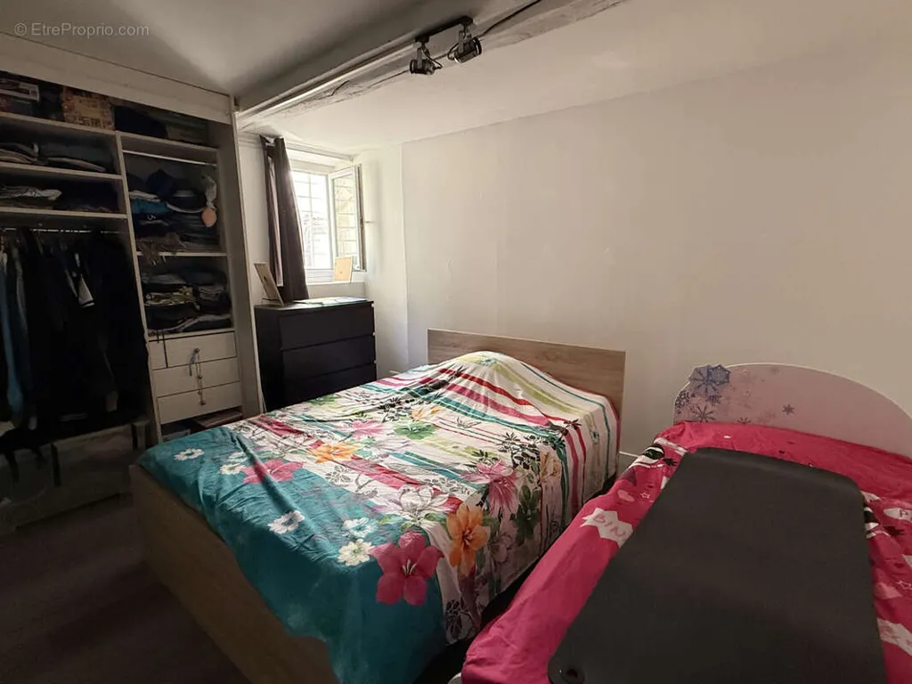 Camere da letto - Central 2-Bed Flat near Nîmes Art School