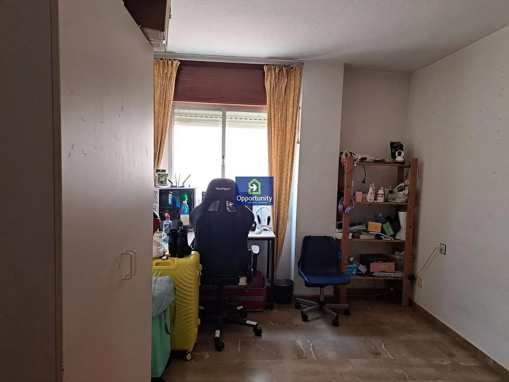 Office - Apartment with Terrace in Pajaritos, Seville