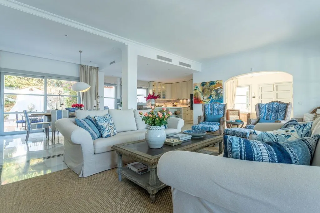 Elutuba - Detached House with Pool in Sierra Blanca, Marbella