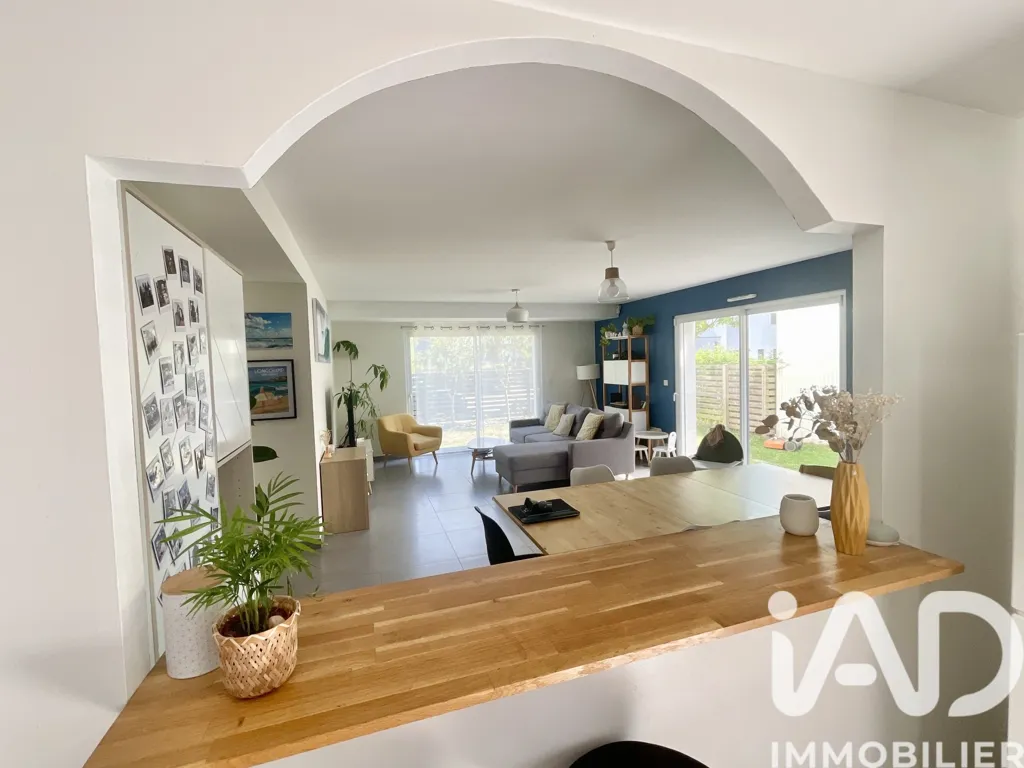 Cuisine - Maison Moderne avec Terrasse à Couëron