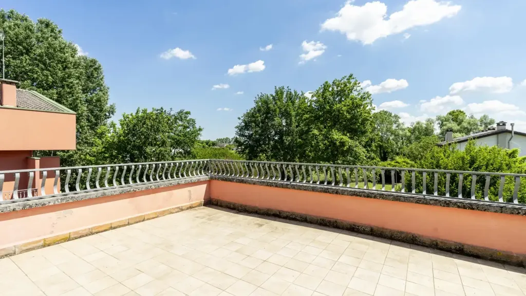 Terrass - Villa with Private Garden in Due Carrare