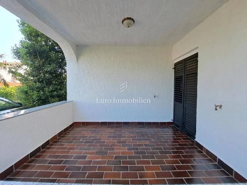 Terrass - Two-Bedroom Apartment with Sea View in Malinska