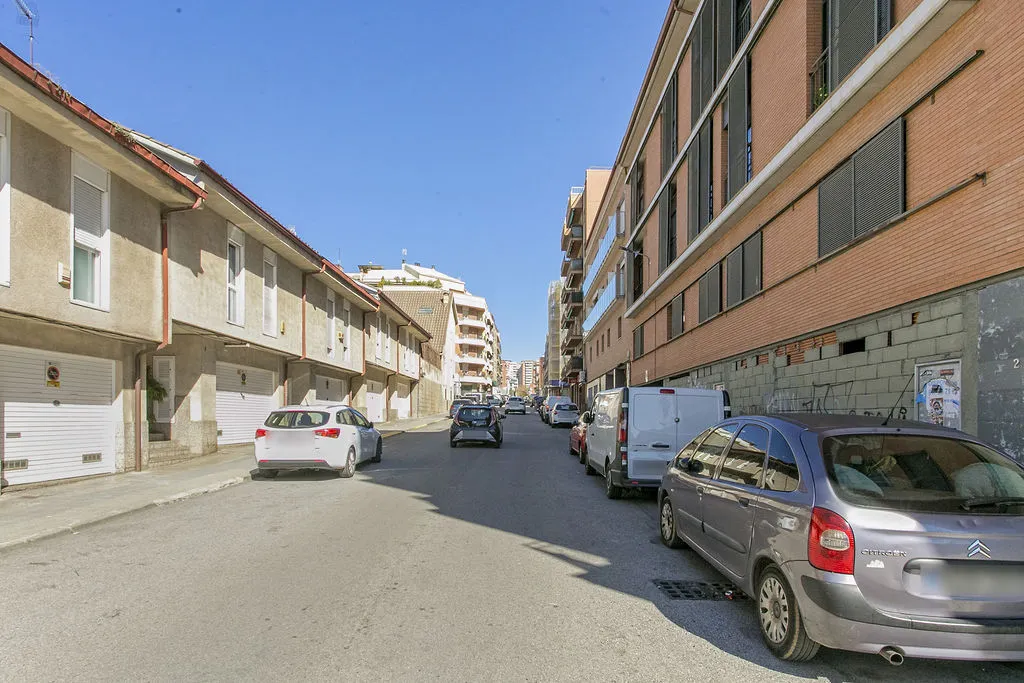 Välivaade - Commercial Space with Street Access in Terrassa