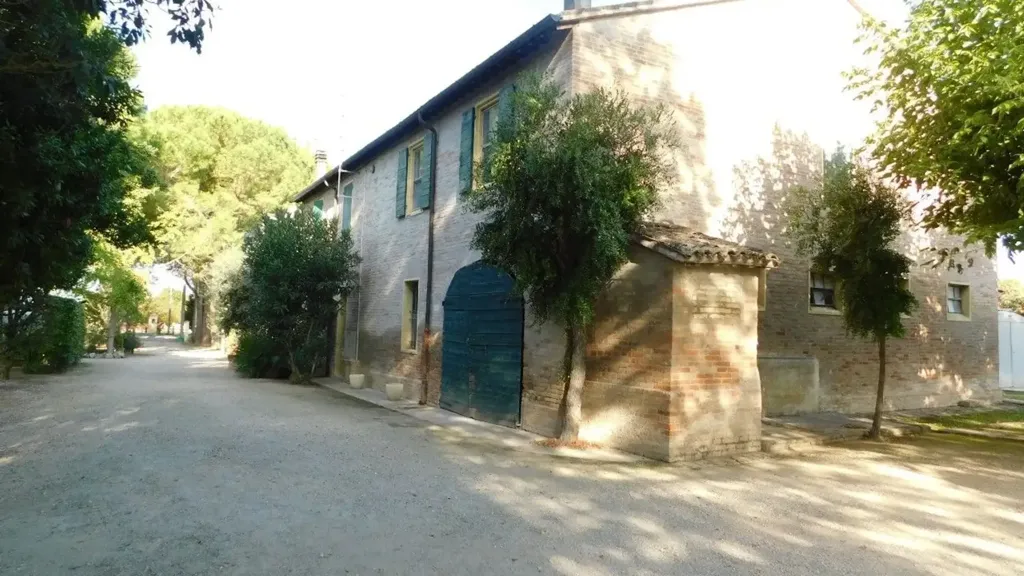 Välivaade - Villa to Renovate with Garden in Matelica, Cesena