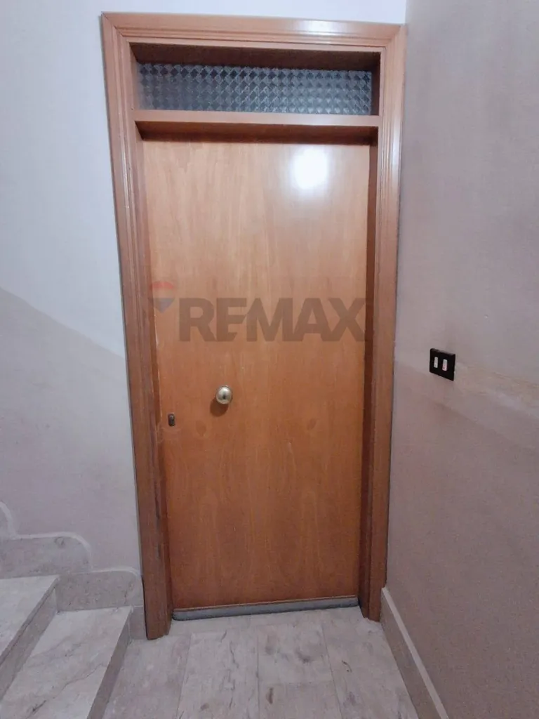 Esik - Unfurnished Flat with Balcony in Favara