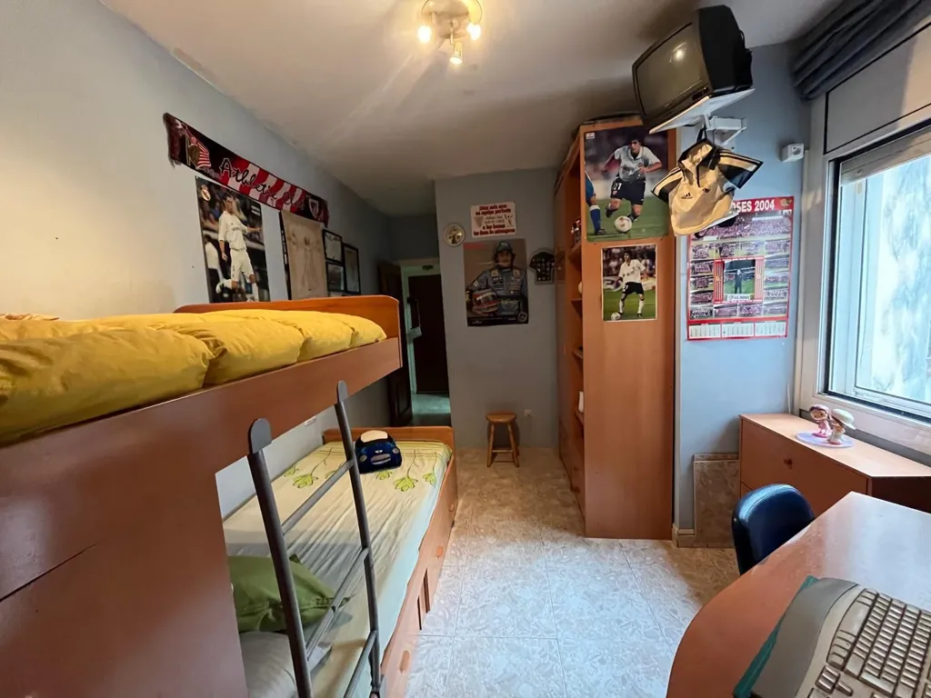 Chambres - Spacious Flat with Balcony in Roses