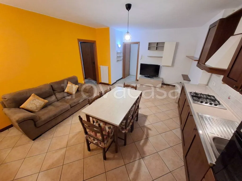 Dining Room - Fully Furnished Flat in Bregnano