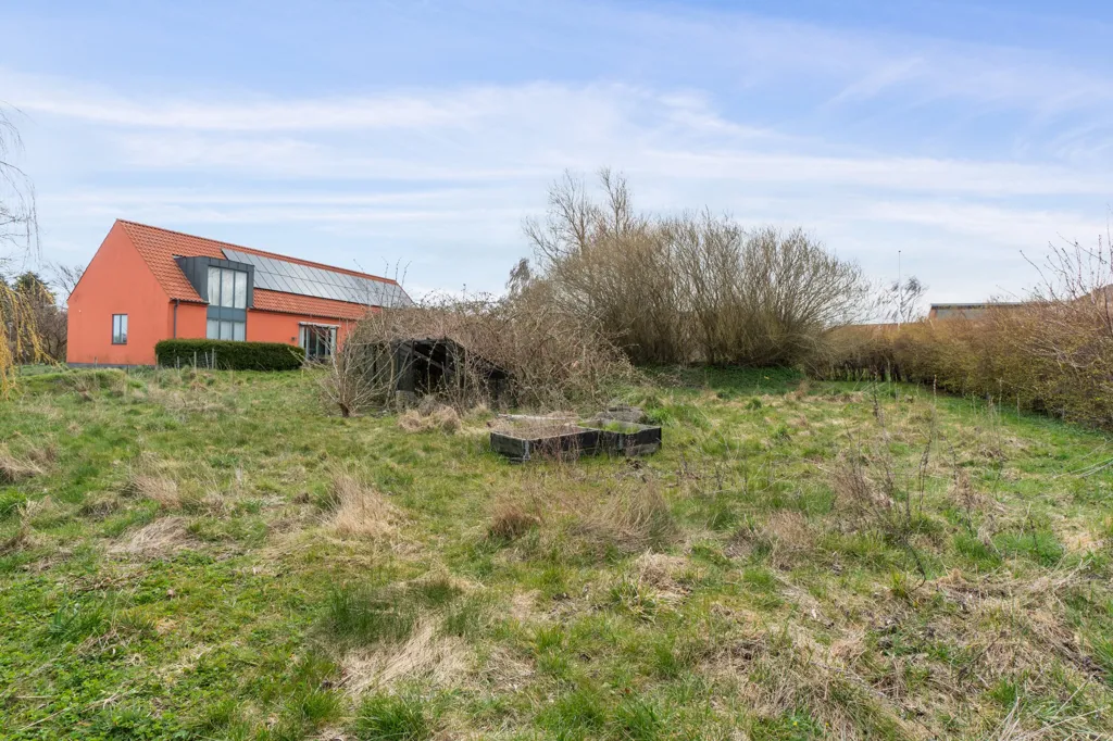 Aed - Year-Round Plot with 5G Coverage in Svaneke