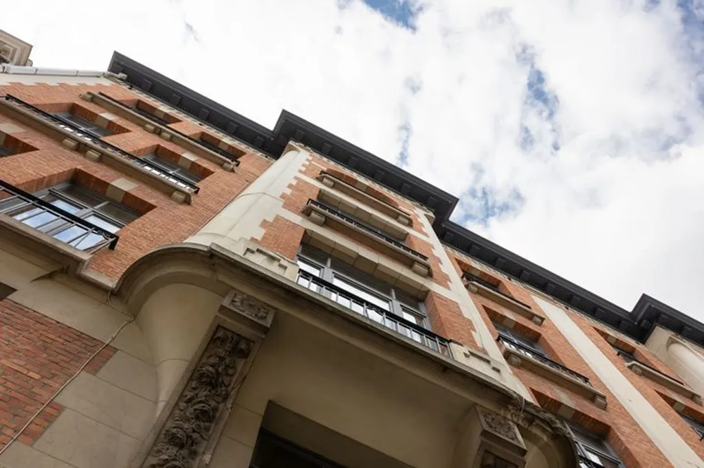 Loft Lumineux avec Terrasse Spacieuse à Bruxelles