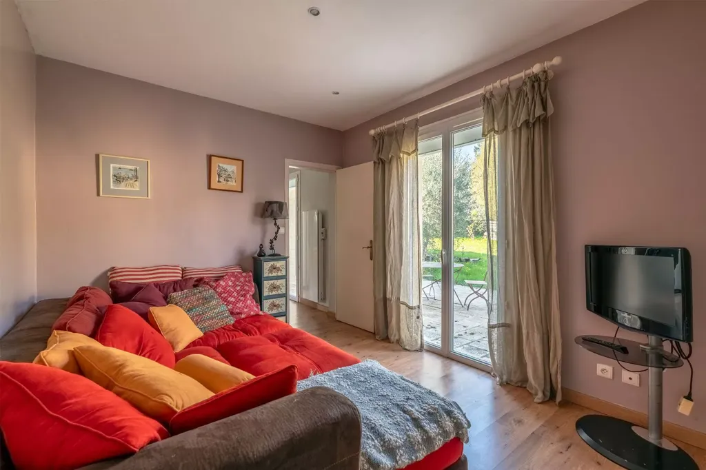 Elutuba - Exceptional House with Pool near Périgueux