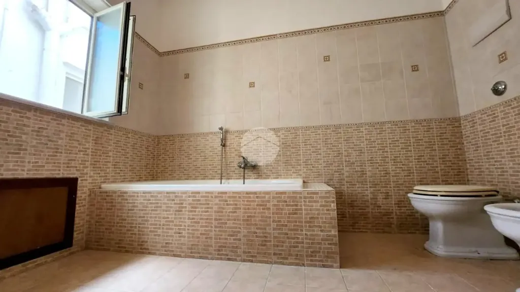 Vannitoad - Apartment with Balcony in Palermo's Historic Centre