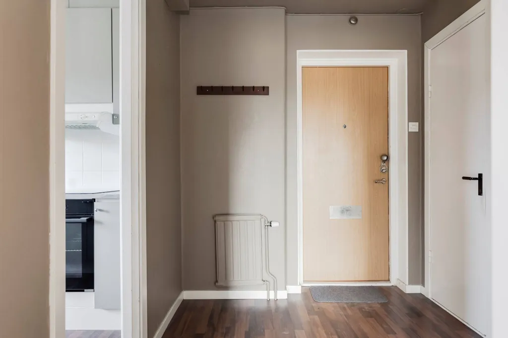 Ingresso - Modern Two-Bedroom Flat with South-Facing Balcony