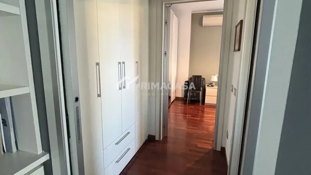 Pièces - Furnished Flat with Balcony in Santa Giulia, Milan