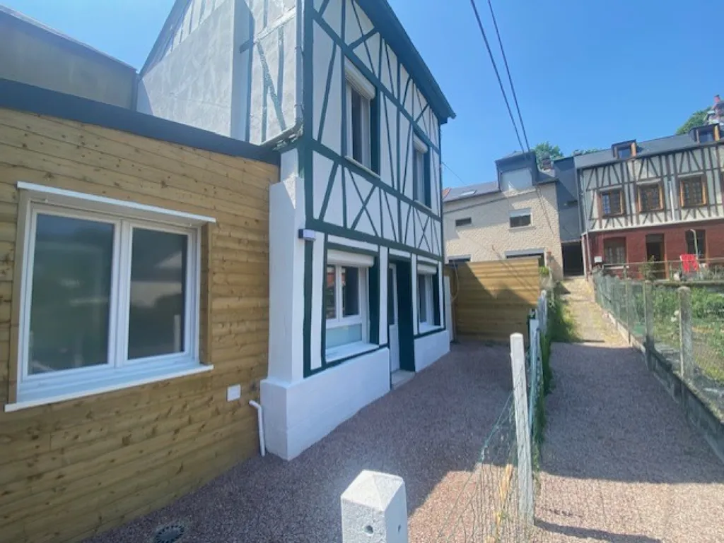 Extérieur - Maison en Colombage Rénovée à Elbeuf