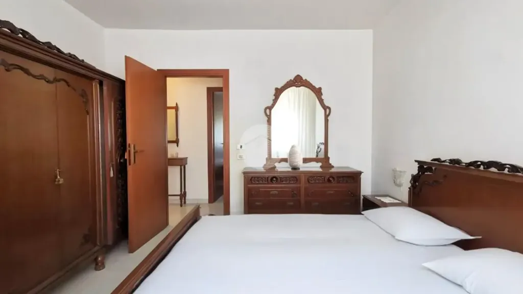 Chambres - Four-Room Apartment with Balcony in Lucera