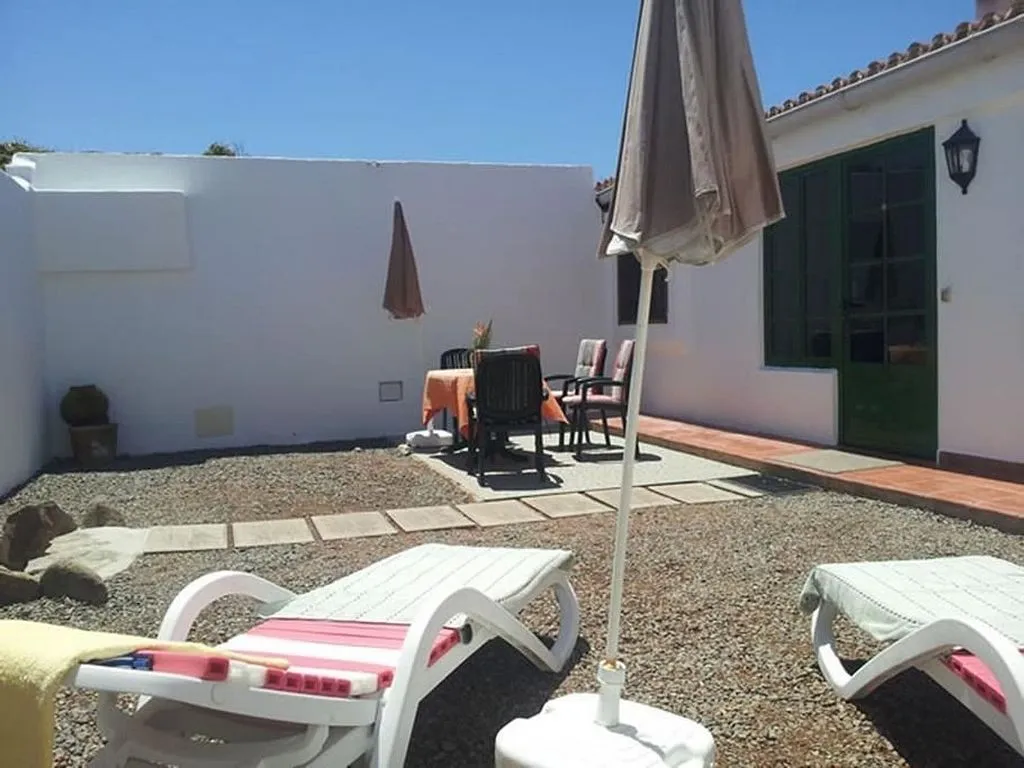 Terrazza - Rustic Farmhouse with Pool near Maspalomas