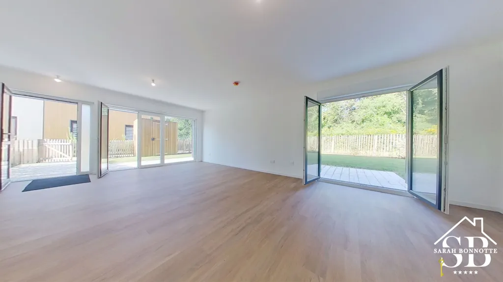 Séjour - Maison de Plain-Pied avec Terrasse à Kembs