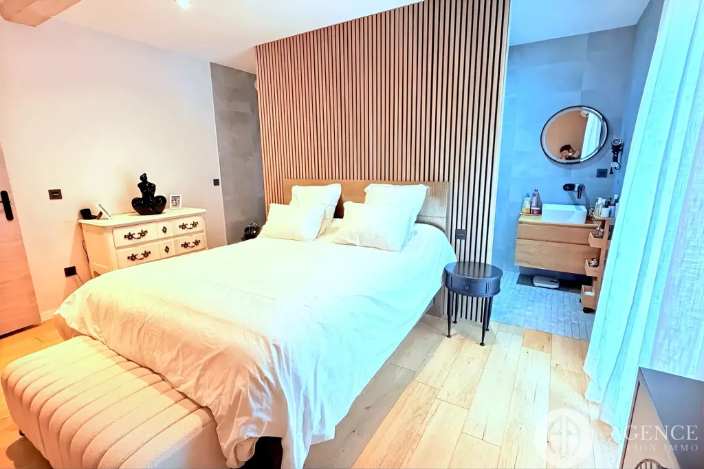 Chambres - Maison Contemporaine avec Piscine à Chanas